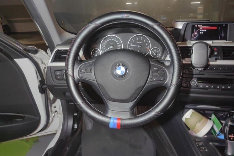 Used BMW 3 Series 2015 320Li Fashion Model Steering Wheel