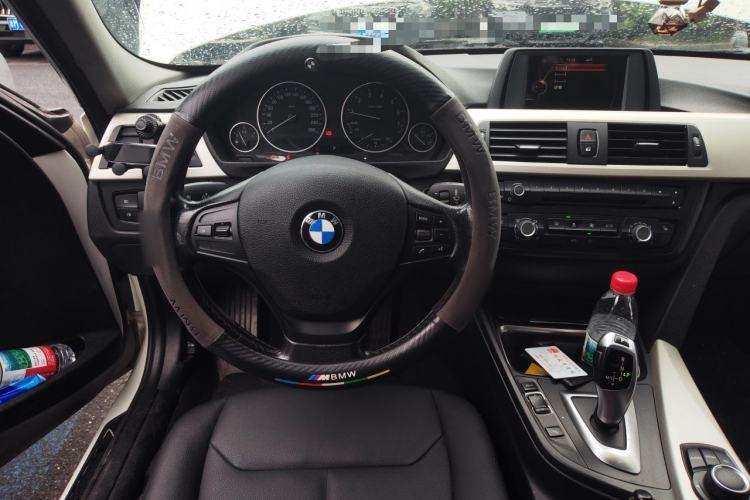 Used BMW 3 Series 2015 316Li Fashion Model Steering Wheel