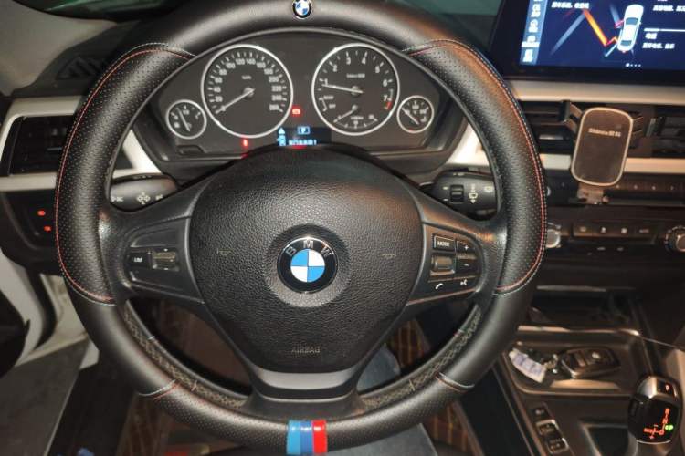 Used BMW 3 Series 2015 316i Active Edition Steering Wheel
