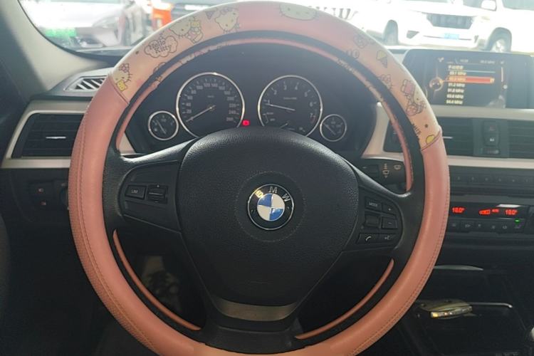 Used BMW 3 Series 2015 320Li Luxury Edition Fashion Model Steering Wheel