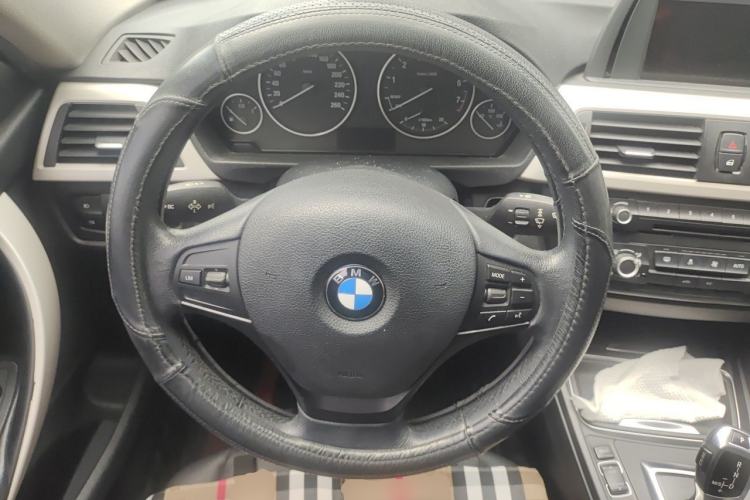Used BMW 3 Series 2015 316Li Fashion Model Steering Wheel