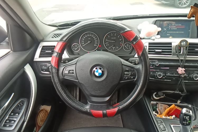 Used BMW 3 Series 2015 316Li Fashion Model Steering Wheel