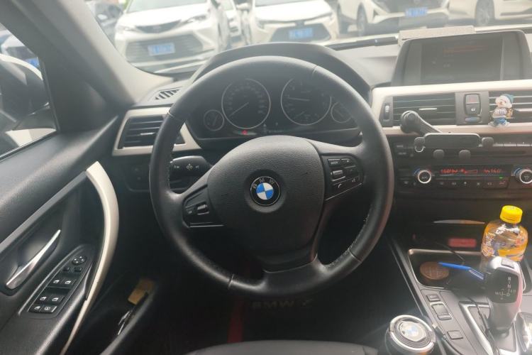 Used BMW 3 Series 2015 320Li Fashion Model Steering Wheel