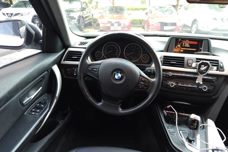 Used BMW 3 Series 2015 316i Active Edition Steering Wheel