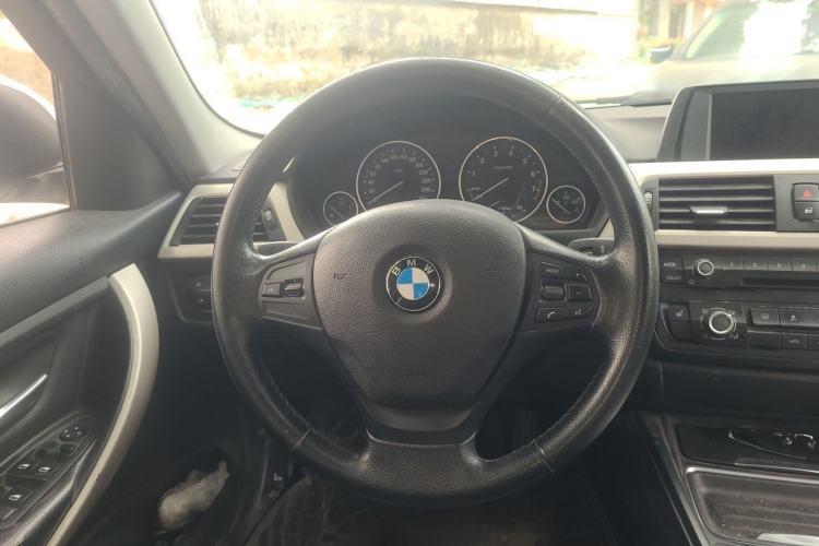 Used BMW 3 Series 2015 316Li Fashion Model Steering Wheel