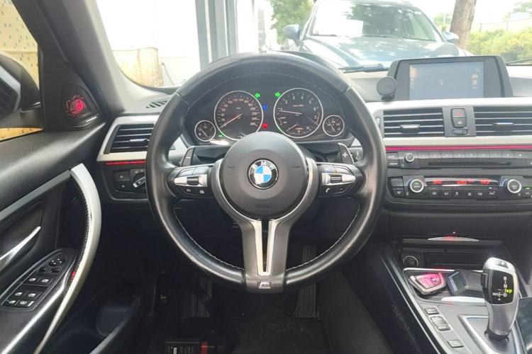 Used BMW 3 Series 2015 320Li Luxury Edition Fashion Model Steering Wheel