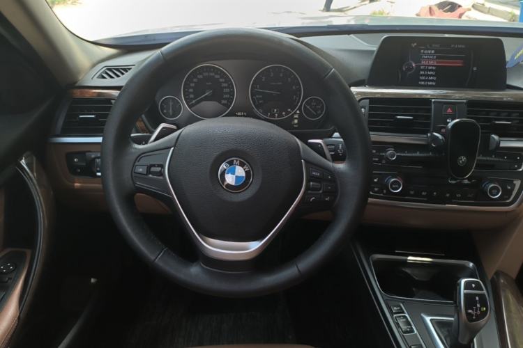 Used BMW 3 Series 2015 320Li Luxury Design Package Steering Wheel