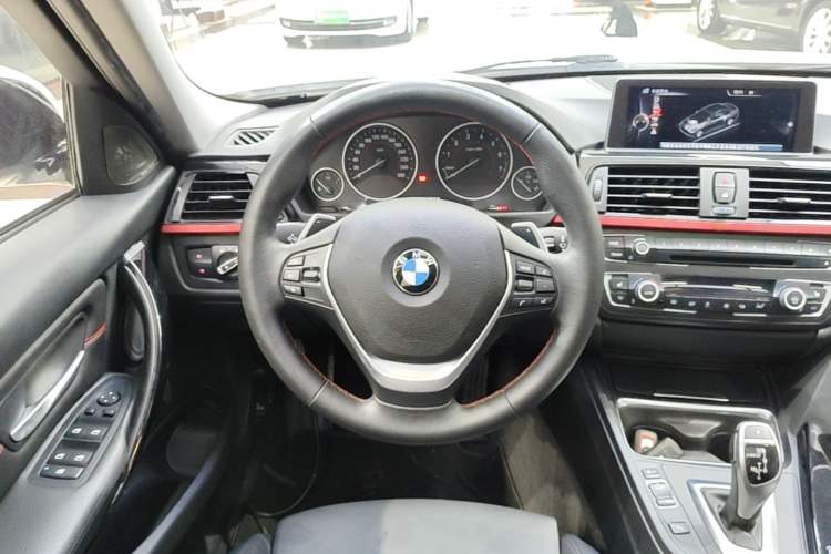 Used BMW 3 Series 2015 328i Sport Design Package Steering Wheel