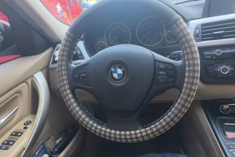 Used BMW 3 Series 2015 320i Active Edition Steering Wheel