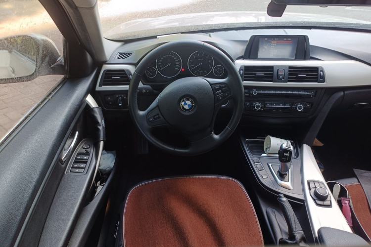 Used BMW 3 Series 2015 316Li Fashion Model Steering Wheel