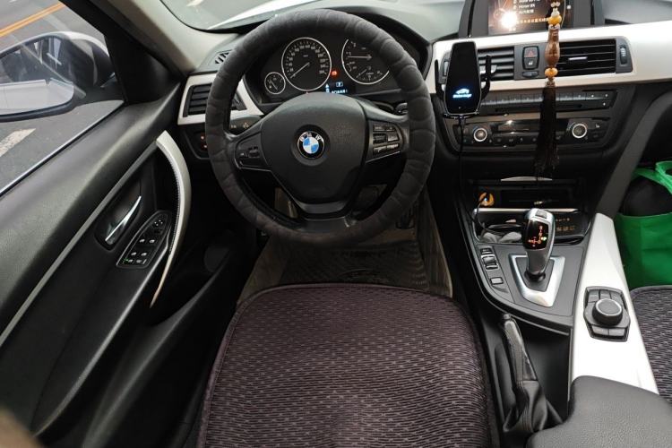 Used BMW 3 Series 2015 320Li Fashion Model Steering Wheel
