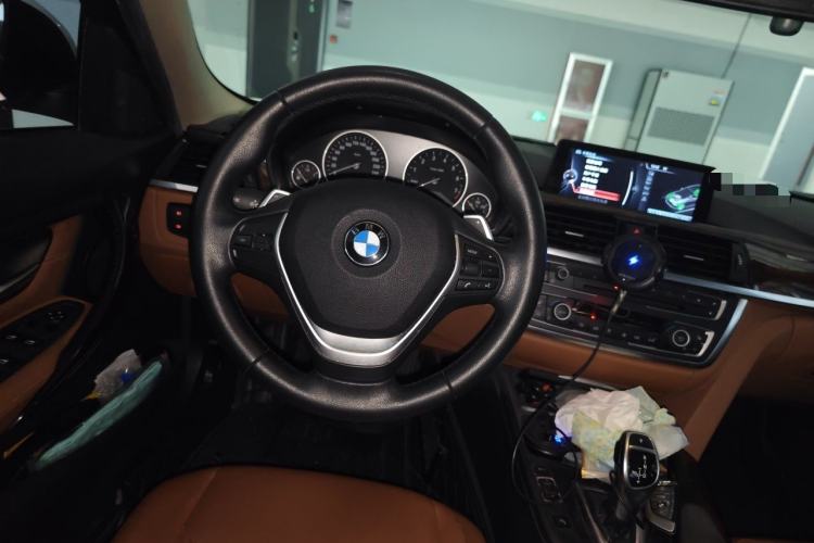 Used BMW 3 Series 2015 320Li Luxury Design Package Premium Edition Steering Wheel