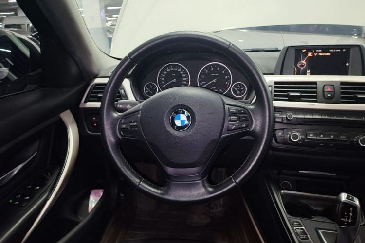 Used BMW 3 Series 2015 316Li Fashion Model Steering Wheel
