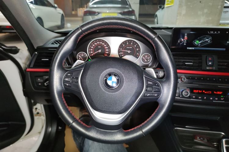 Used BMW 3 Series 2015 328i xDrive Sports Design Package Steering Wheel
