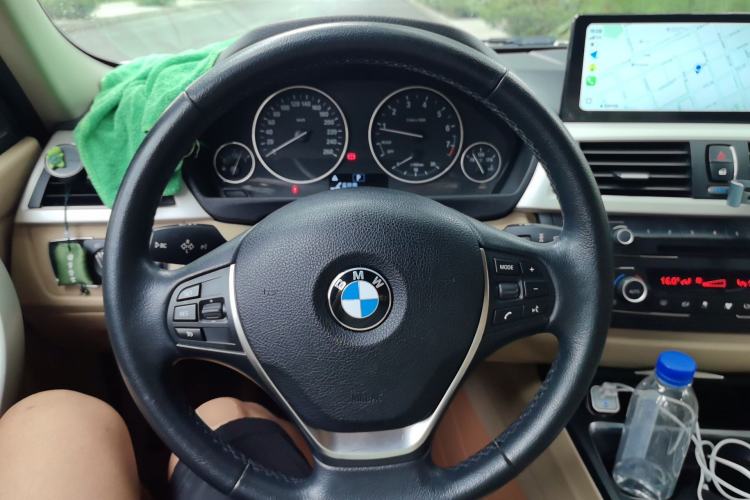 Used BMW 3 Series 2015 320Li Luxury Edition Fashion Model Steering Wheel