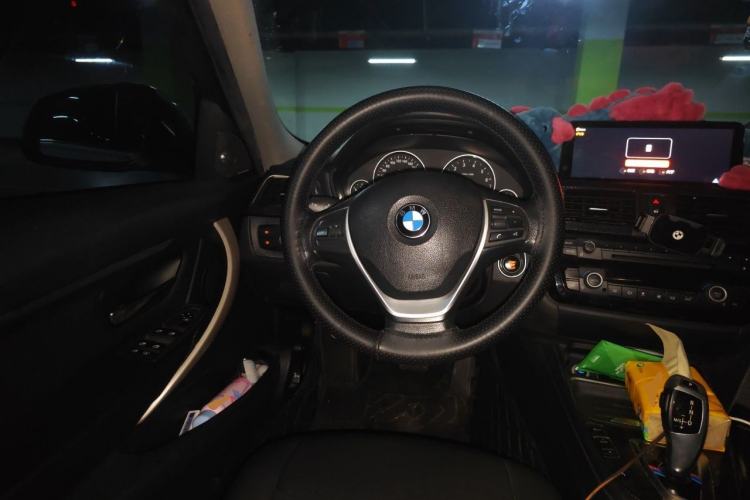 Used BMW 3 Series 2015 320Li Fashion Model Steering Wheel