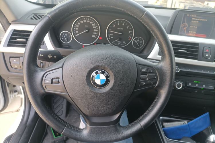 Used BMW 3 Series 2015 316Li Fashion Model Steering Wheel