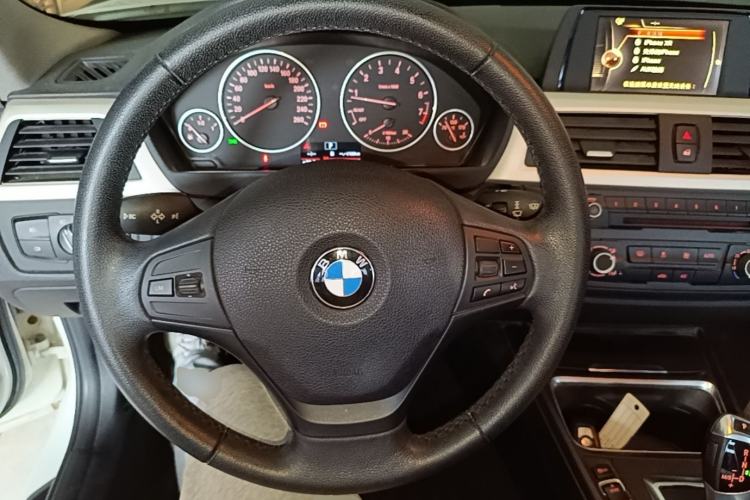 Used BMW 3 Series 2015 320i Active Edition Steering Wheel