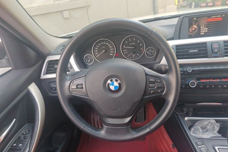 Used BMW 3 Series 2015 320Li Fashion Model Steering Wheel