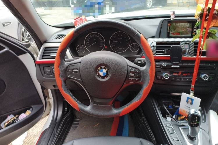 Used BMW 3 Series 2015 320Li Luxury Edition Fashion Model Steering Wheel
