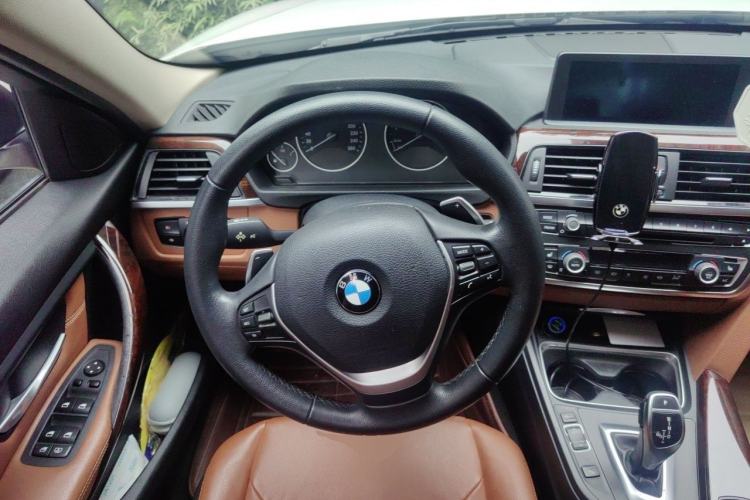 Used BMW 3 Series 2015 320Li Luxury Design Package Premium Edition Steering Wheel
