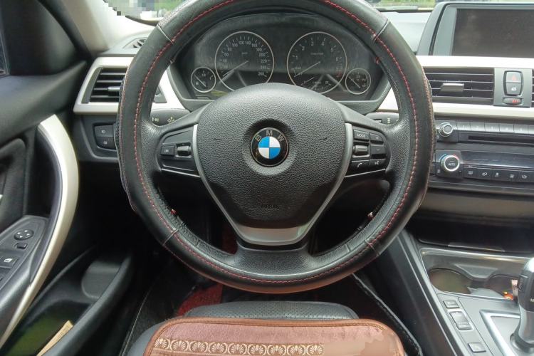 Used BMW 3 Series 2015 320i Luxury Edition Sports Design Package Steering Wheel