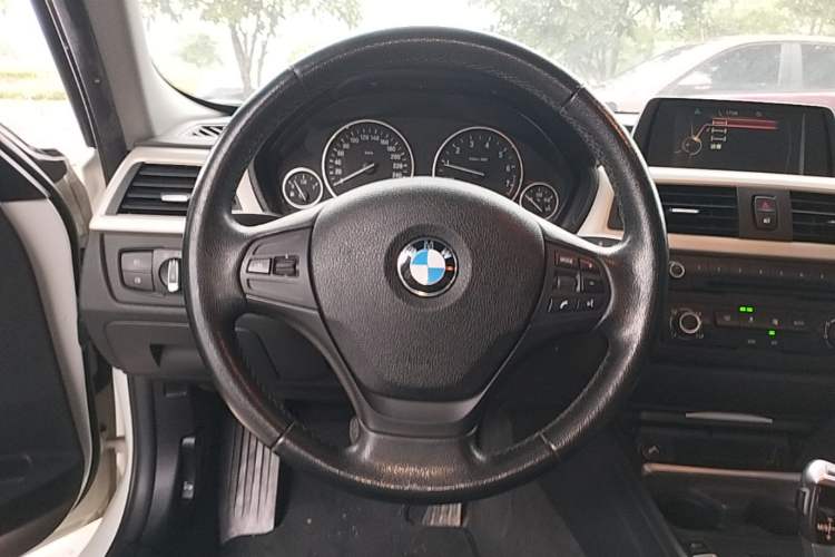 Used BMW 3 Series 2015 316i Active Edition Steering Wheel