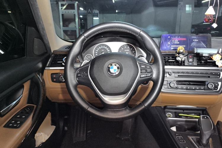 Used BMW 3 Series 2015 320Li Luxury Design Package Premium Edition Steering Wheel