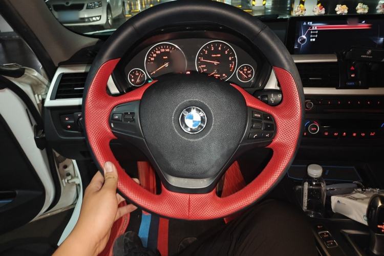 Used BMW 3 Series 2015 320Li Luxury Edition Fashion Model Steering Wheel