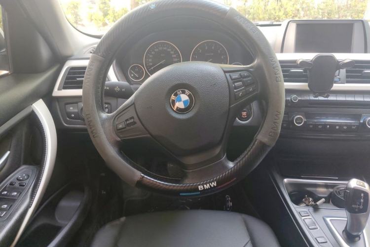 Used BMW 3 Series 2015 320Li Fashion Model Steering Wheel