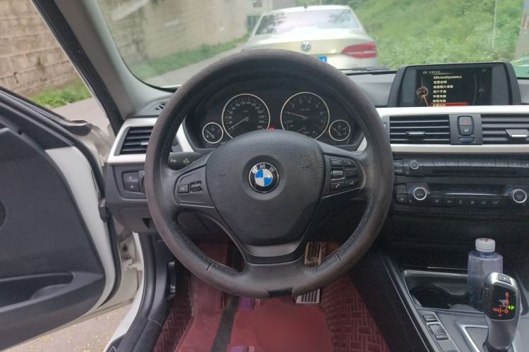 Used BMW 3 Series 2015 320Li Luxury Edition Fashion Model Steering Wheel
