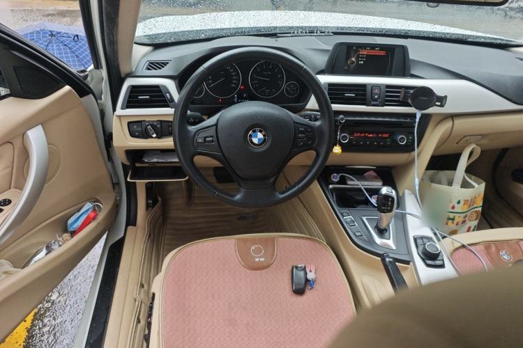 Used BMW 3 Series 2015 320i Fashion Model Steering Wheel