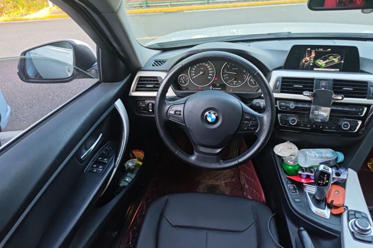 Used BMW 3 Series 2015 320Li Luxury Edition Fashion Model Steering Wheel