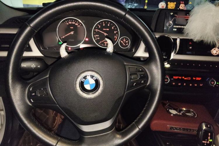 Used BMW 3 Series 2015 320Li Luxury Edition Fashion Model Steering Wheel