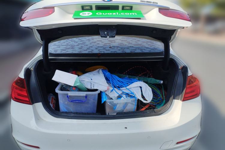 Used BMW 3 Series 2015 316Li Fashion Model Trunk
