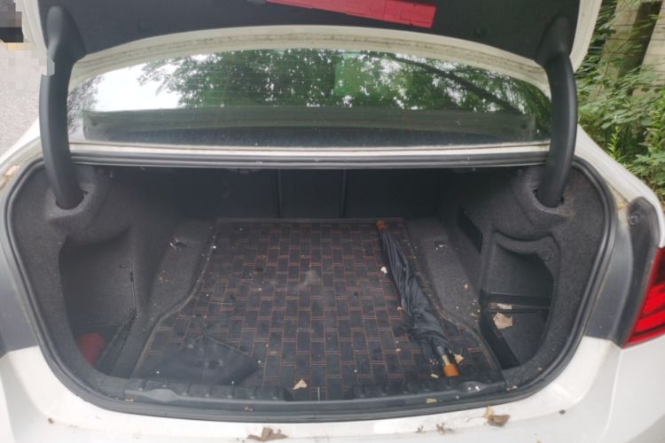 Used BMW 3 Series 2015 316Li Fashion Model Trunk