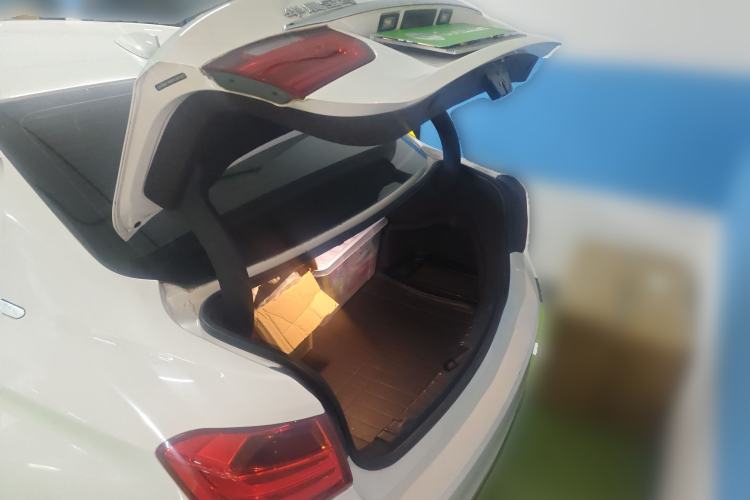 Used BMW 3 Series 2015 320Li Fashion Model Trunk