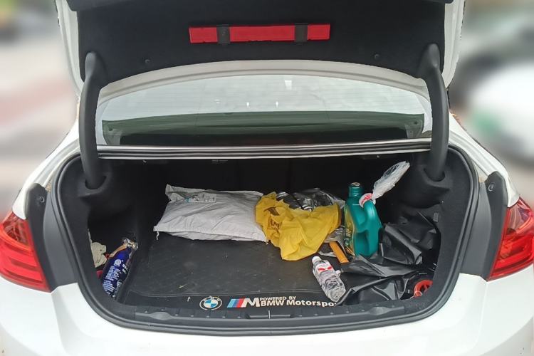 Used BMW 3 Series 2015 316Li Fashion Model Trunk