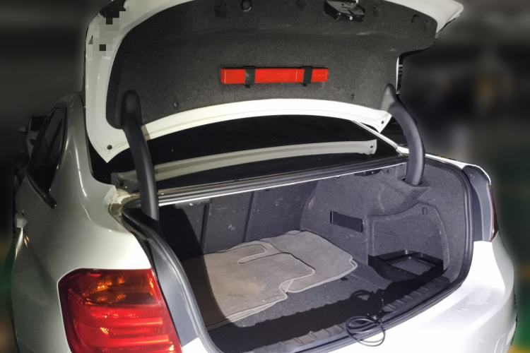 Used BMW 3 Series 2015 320Li Luxury Edition Fashion Model Trunk