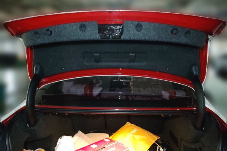 Used BMW 3 Series 2015 320Li Luxury Edition Fashion Model Trunk