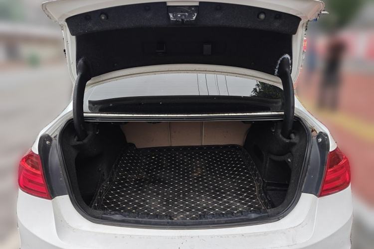 Used BMW 3 Series 2015 316i Active Edition Trunk