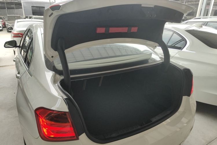 Used BMW 3 Series 2015 320Li Luxury Edition Fashion Model Trunk
