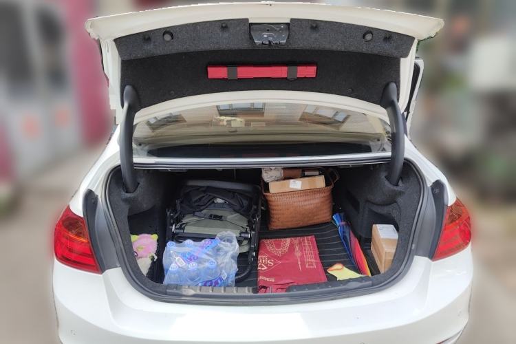 Used BMW 3 Series 2015 320Li Luxury Design Package Premium Edition Trunk