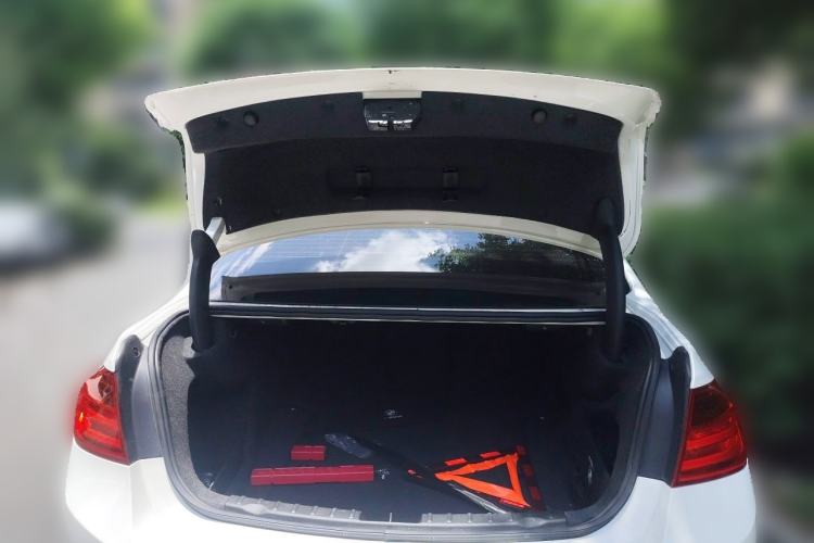 Used BMW 3 Series 2015 320Li Luxury Design Package Trunk