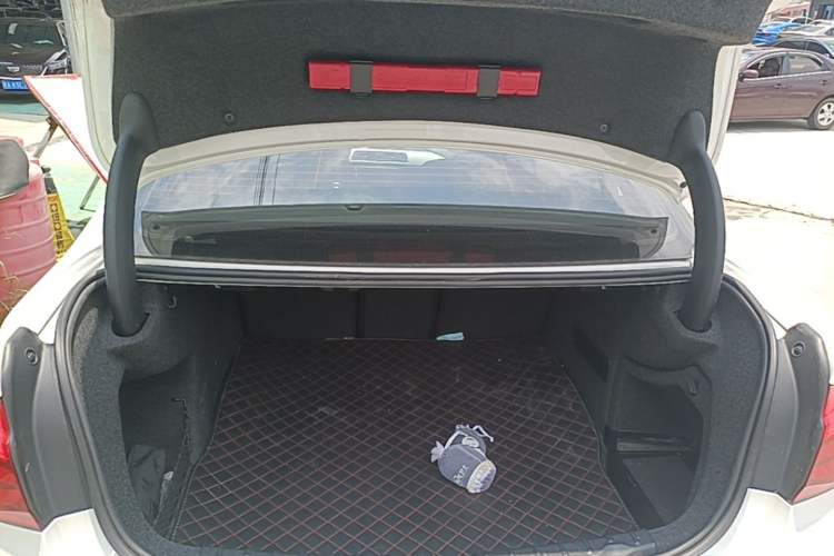 Used BMW 3 Series 2015 320Li Luxury Edition Fashion Model Trunk