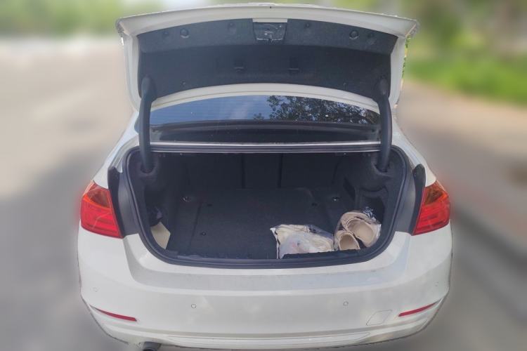 Used BMW 3 Series 2015 316i Active Edition Trunk