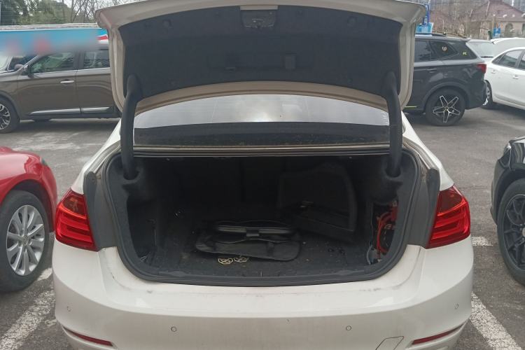 Used BMW 3 Series 2015 320Li Luxury Edition Fashion Model Trunk