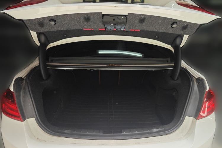 Used BMW 3 Series 2015 320Li Luxury Design Package Premium Edition Trunk