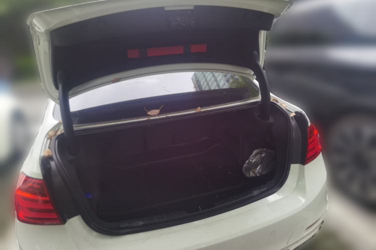 Used BMW 3 Series 2015 320Li Luxury Edition Fashion Model Trunk