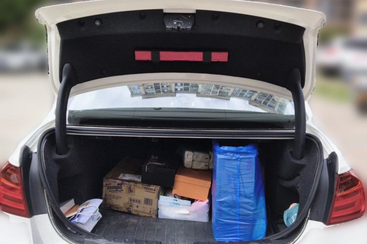 Used BMW 3 Series 2015 320Li Luxury Design Package Trunk